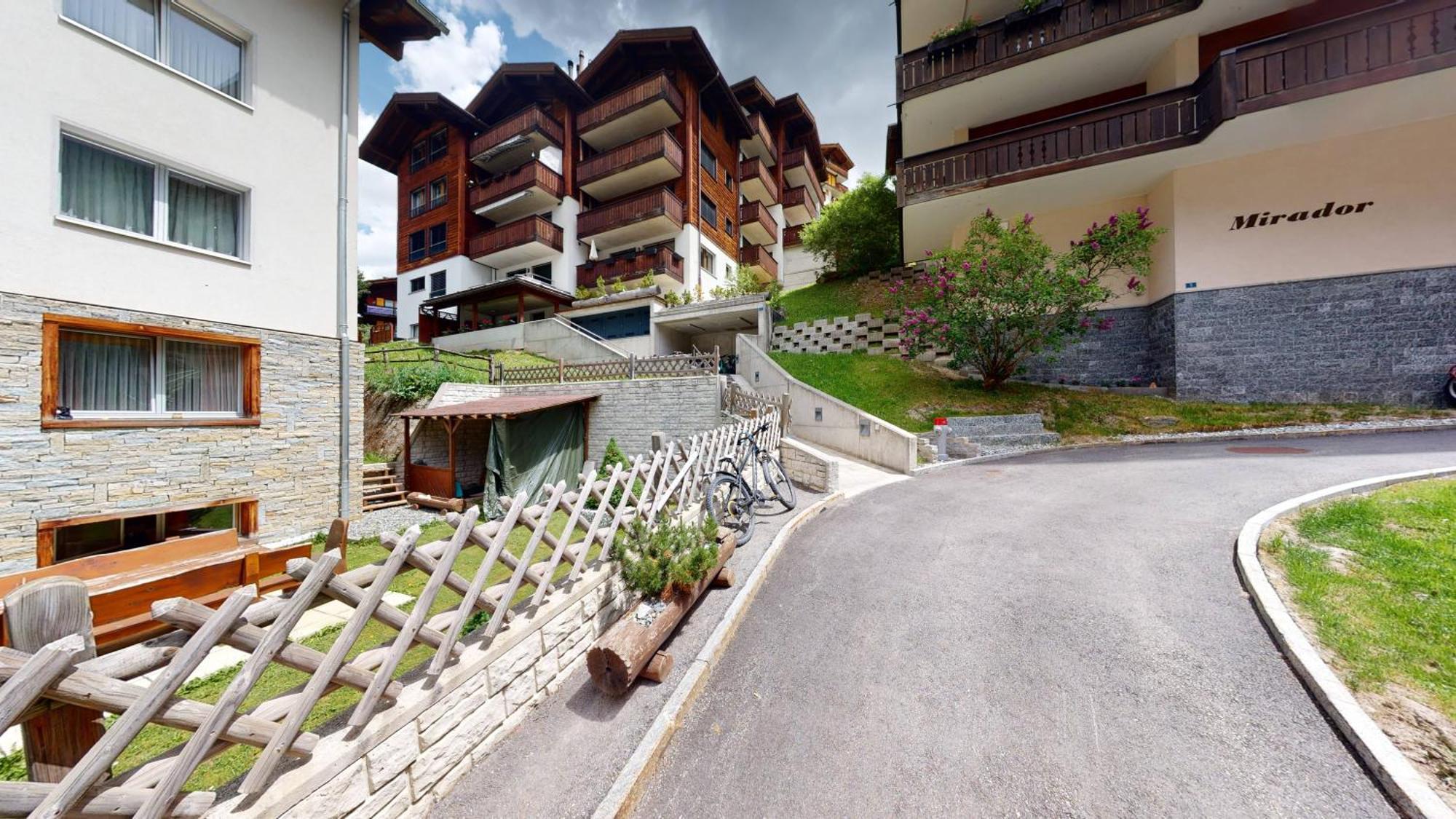 Beautiful Apartment In Zermatt With A Breathtaking View Of The Matterhorn Exterior foto