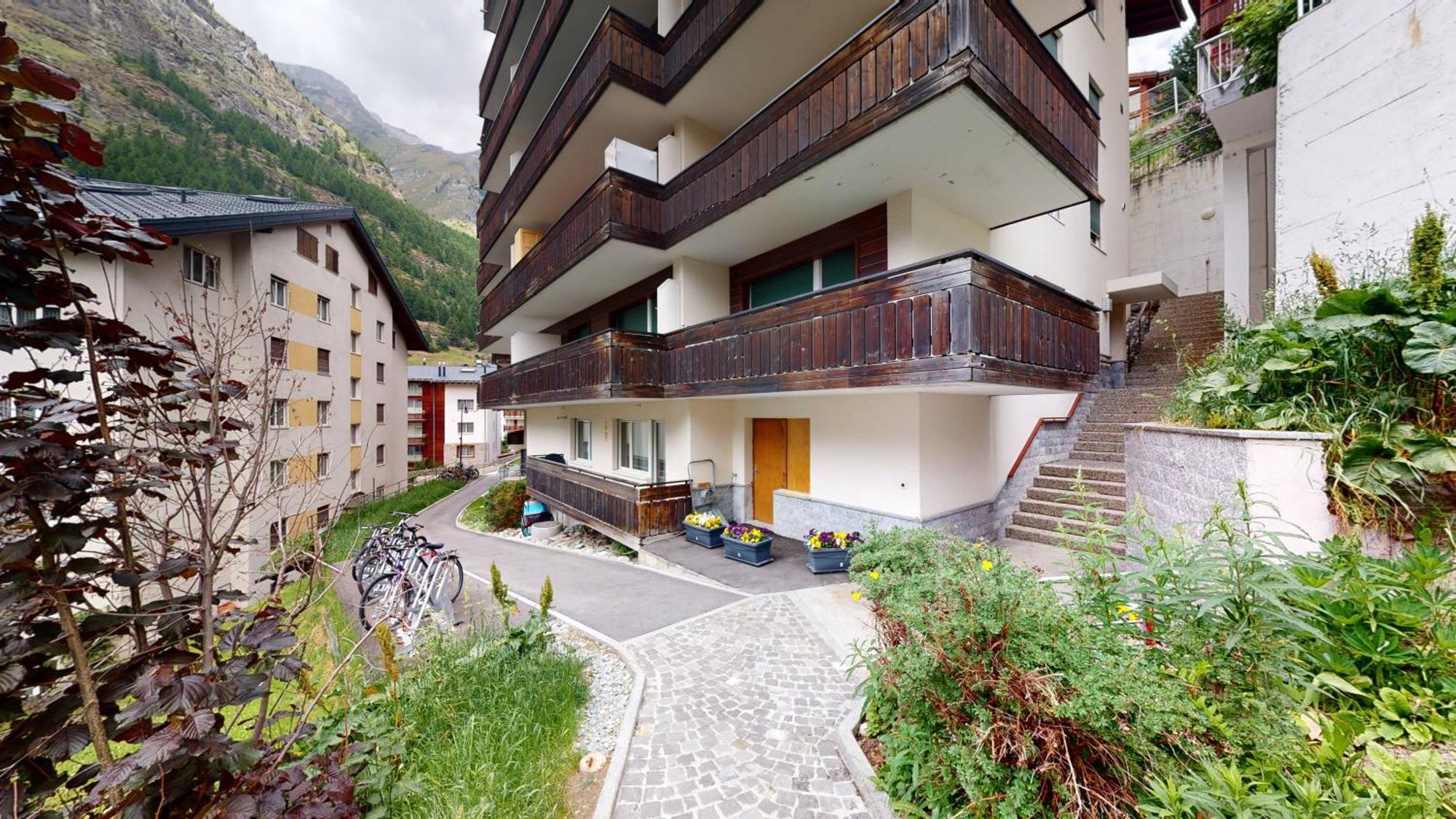Beautiful Apartment In Zermatt With A Breathtaking View Of The Matterhorn Exterior foto